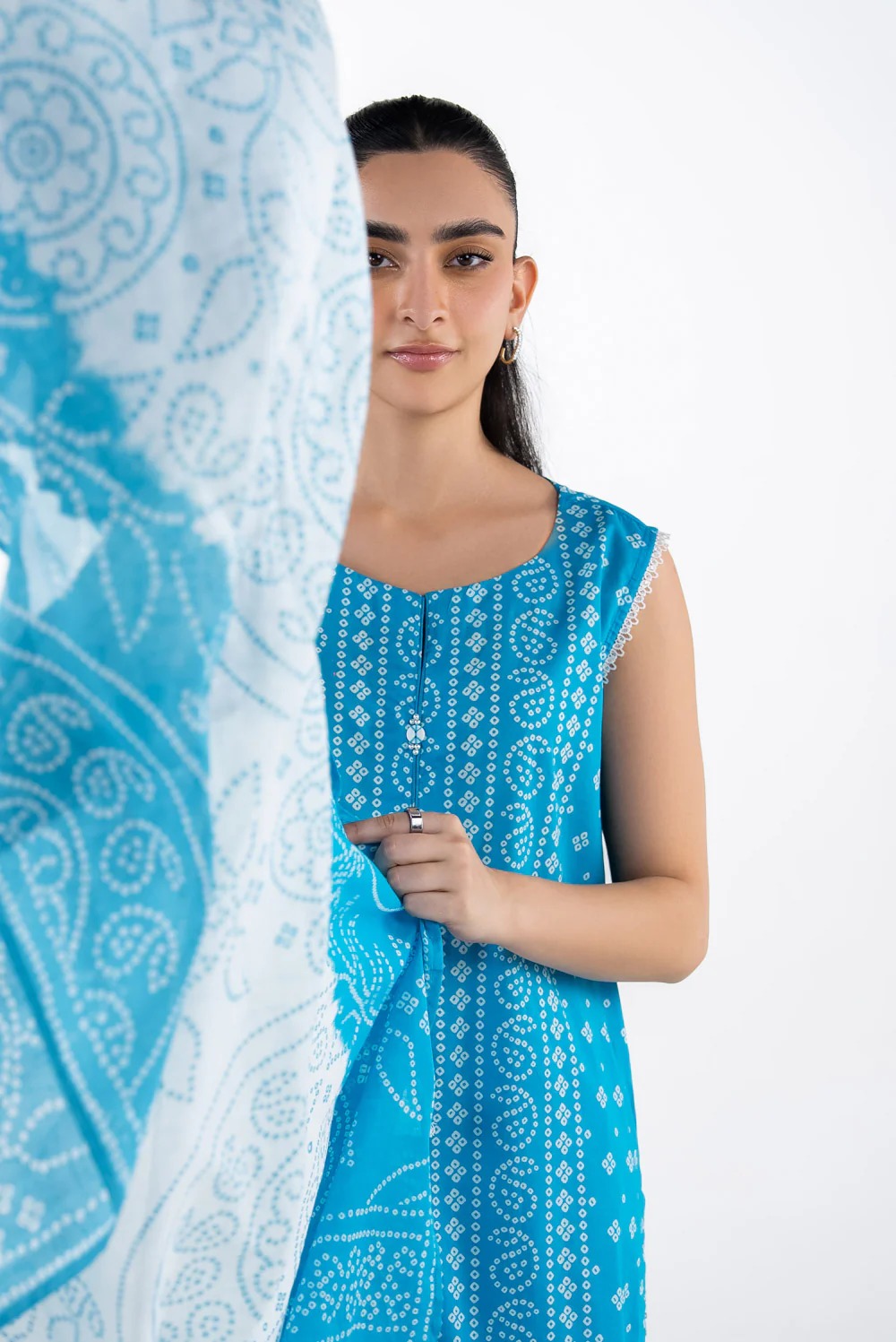 3PC Lawn Printed Suit - Image 4