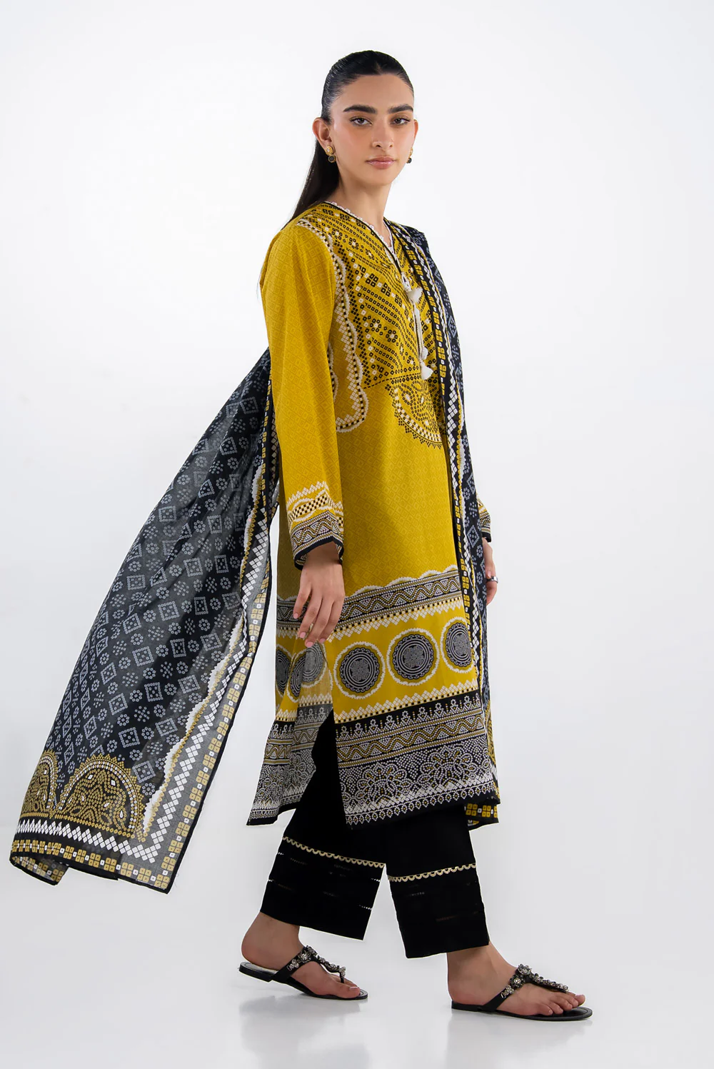 3PC Lawn Printed Suit - Image 3