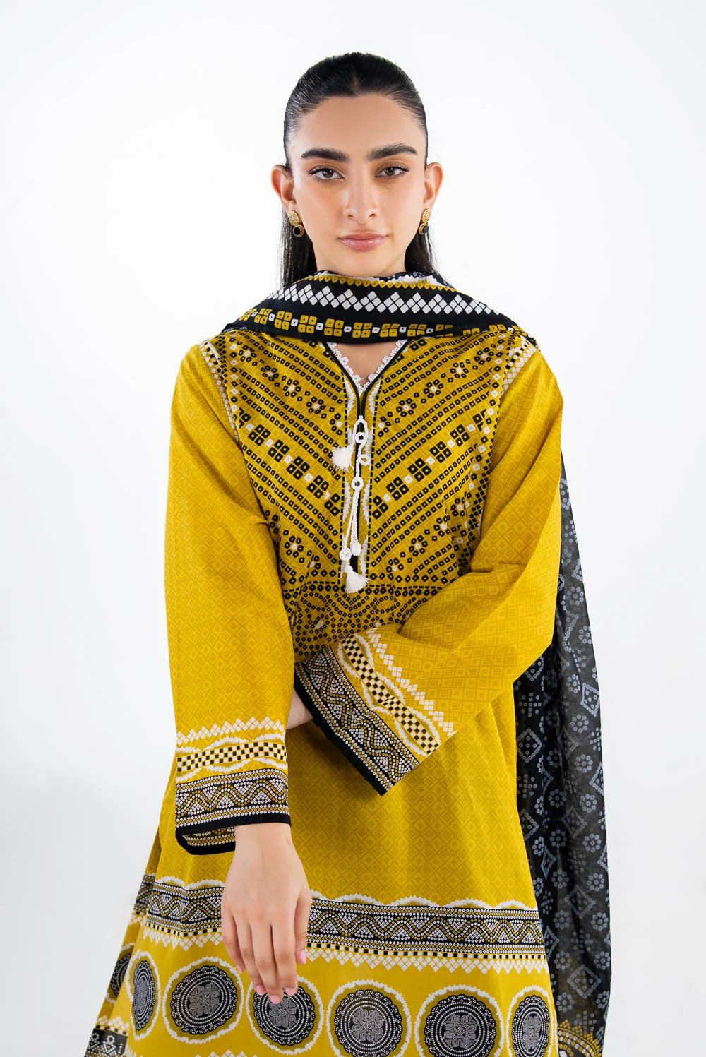 3PC Lawn Printed Suit - Image 4