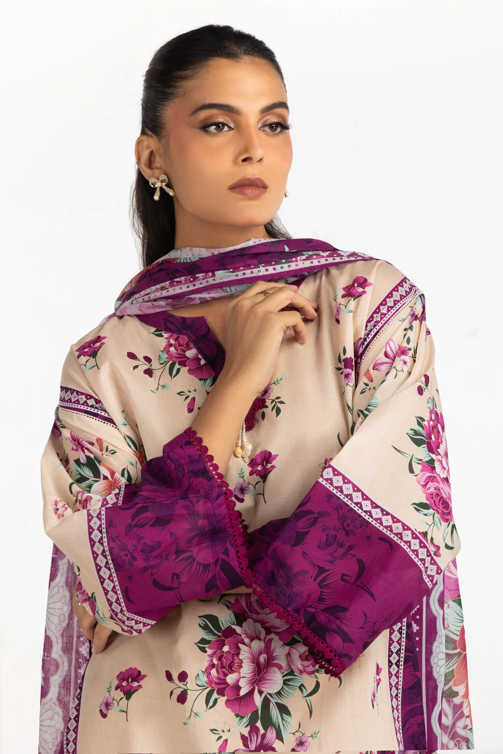 3PC Lawn Printed Suit - Image 5