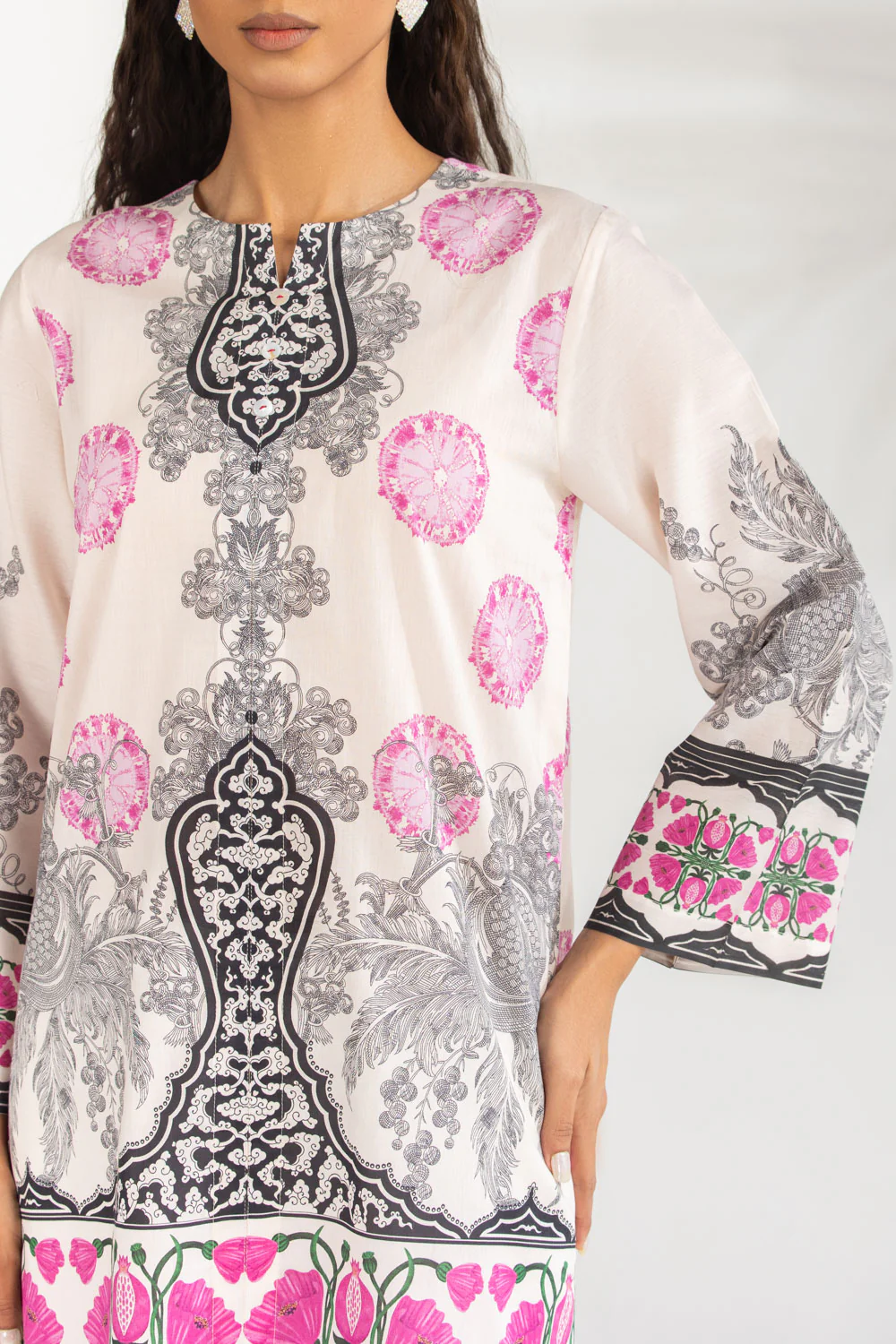 3PC Lawn Printed Suit - Image 2