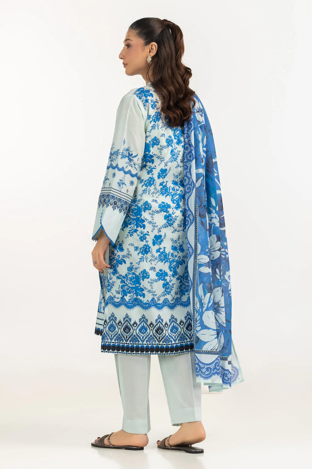 3PC Lawn Printed Suit - Image 6