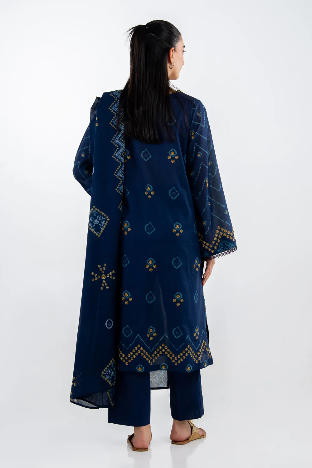 3PC Lawn Printed Suit - Image 3