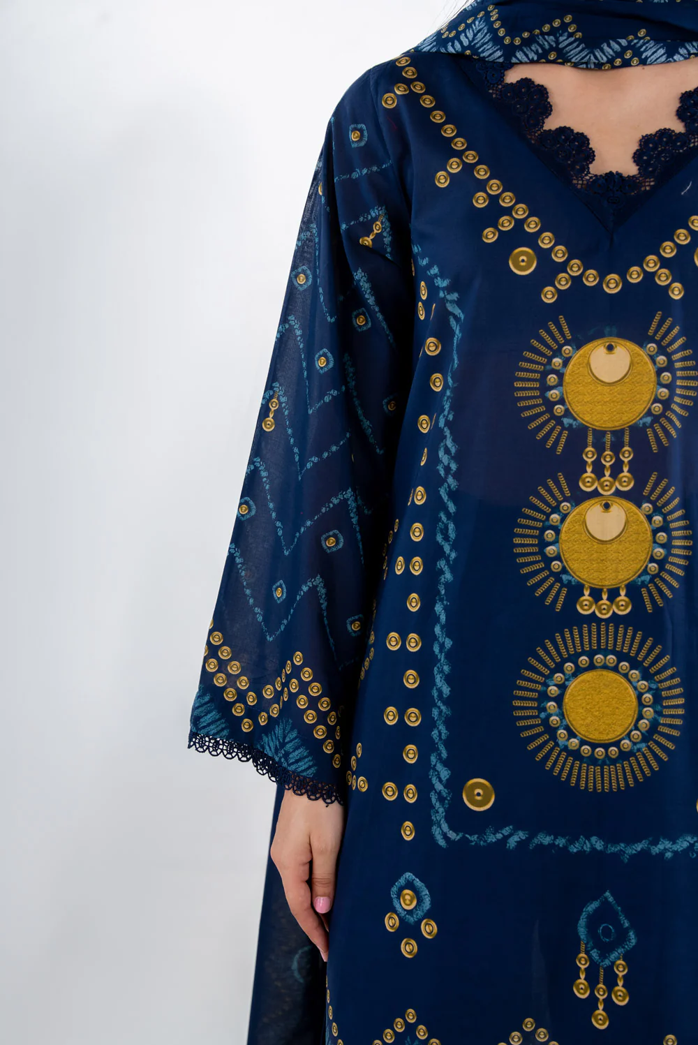 3PC Lawn Printed Suit - Image 5