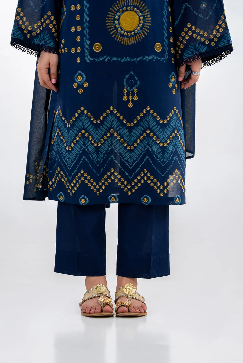 3PC Lawn Printed Suit - Image 6
