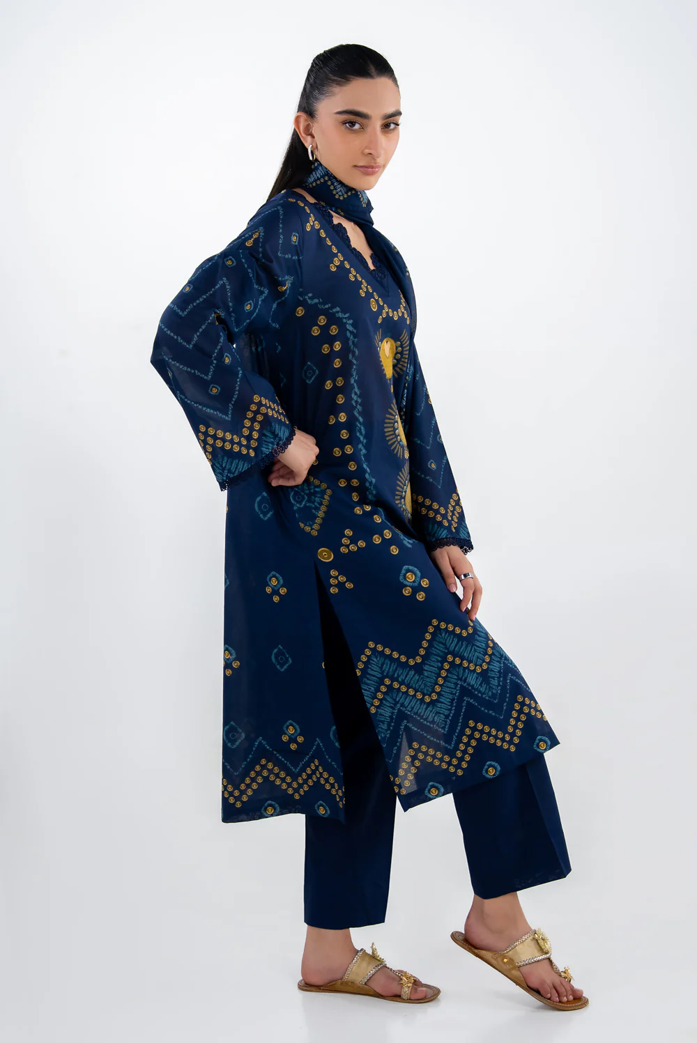 3PC Lawn Printed Suit - Image 7