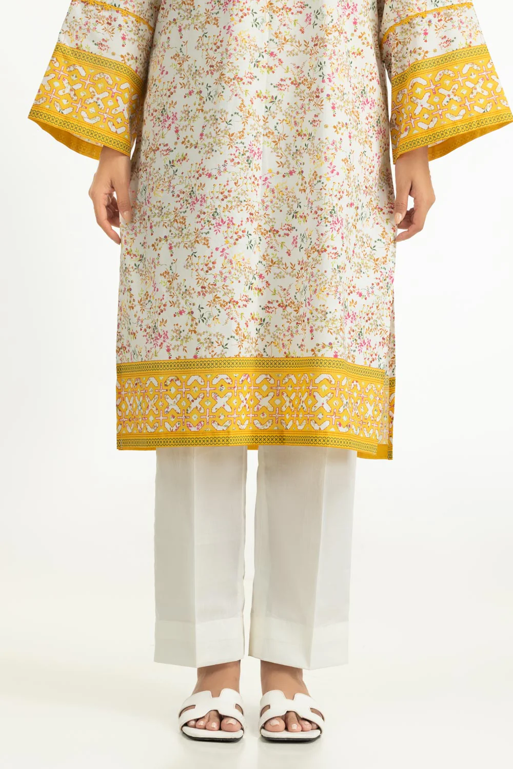 3PC Lawn Printed Suit - Image 2