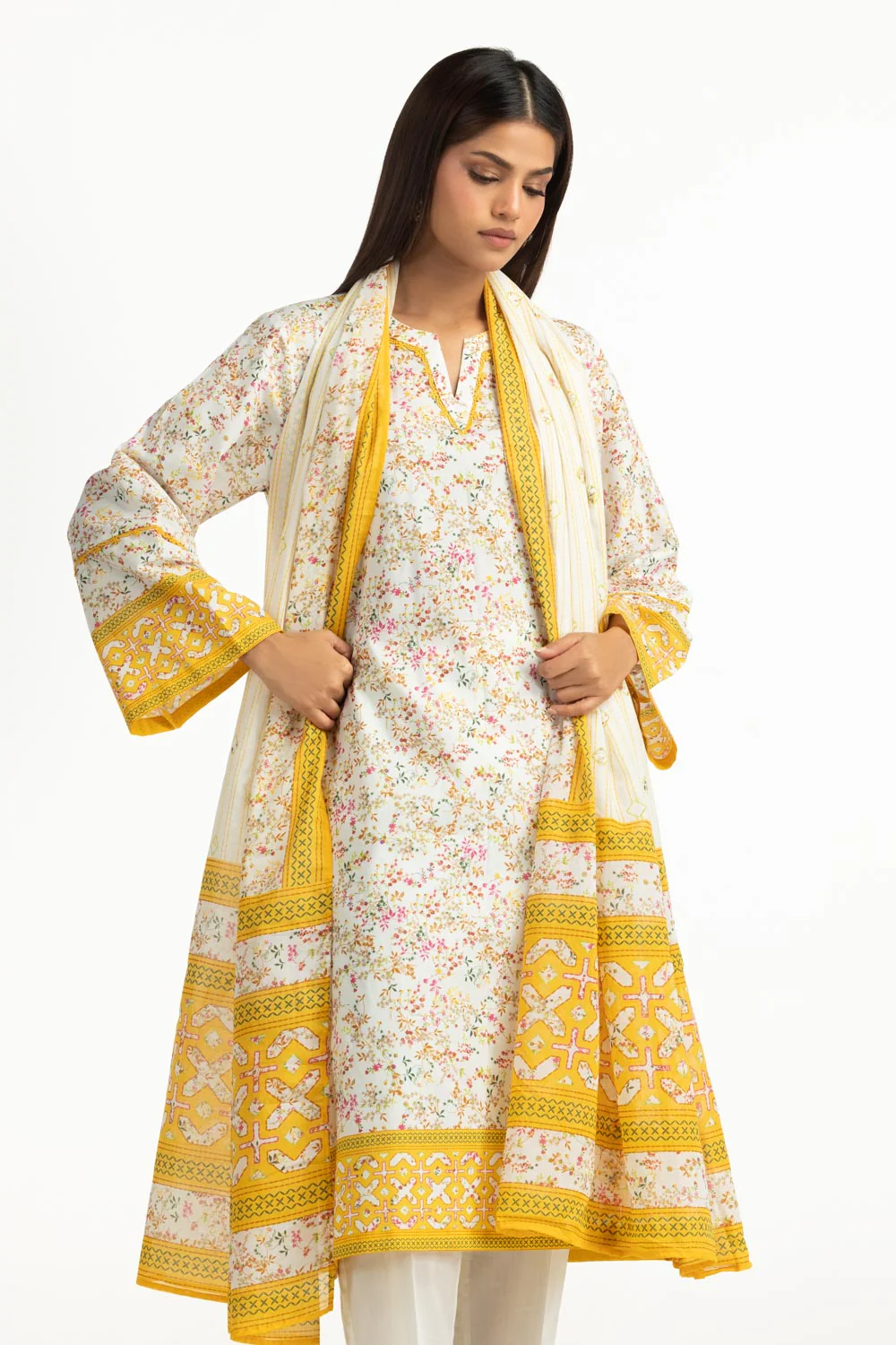 3PC Lawn Printed Suit - Image 3