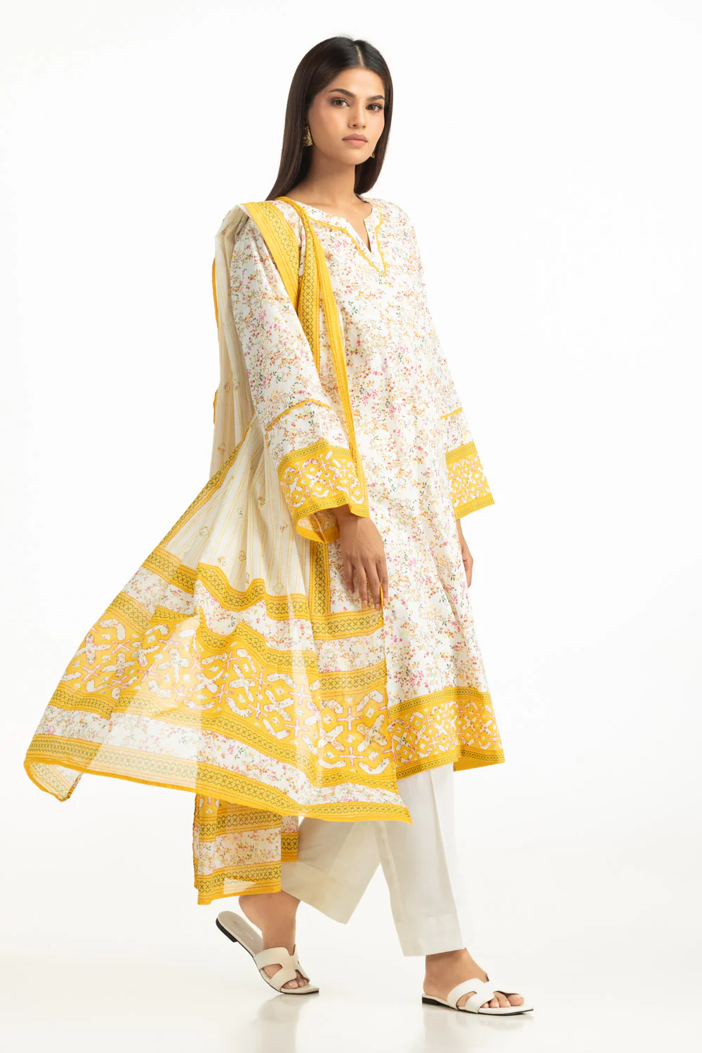 3PC Lawn Printed Suit - Image 5
