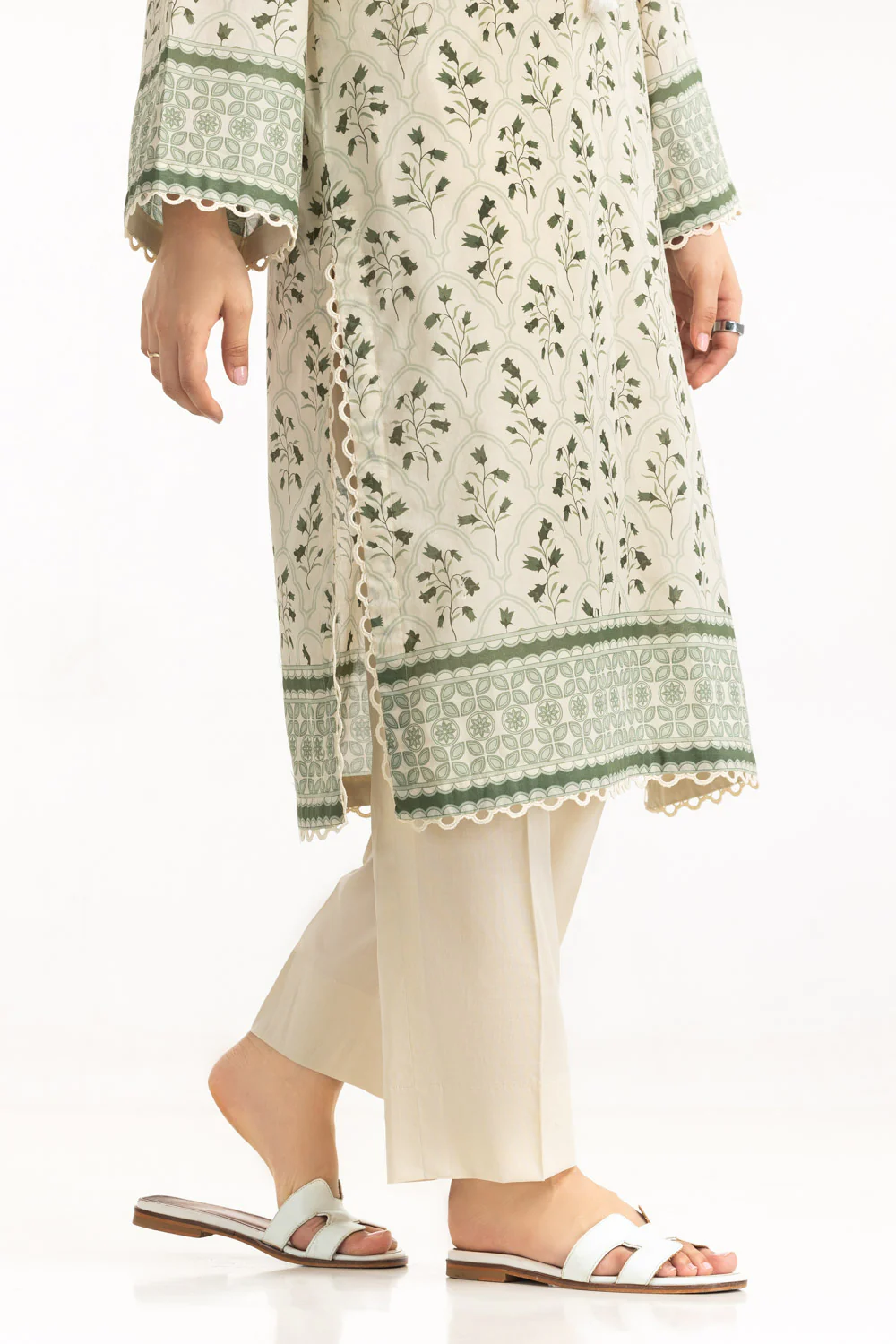 3PC Lawn Printed Suit - Image 7