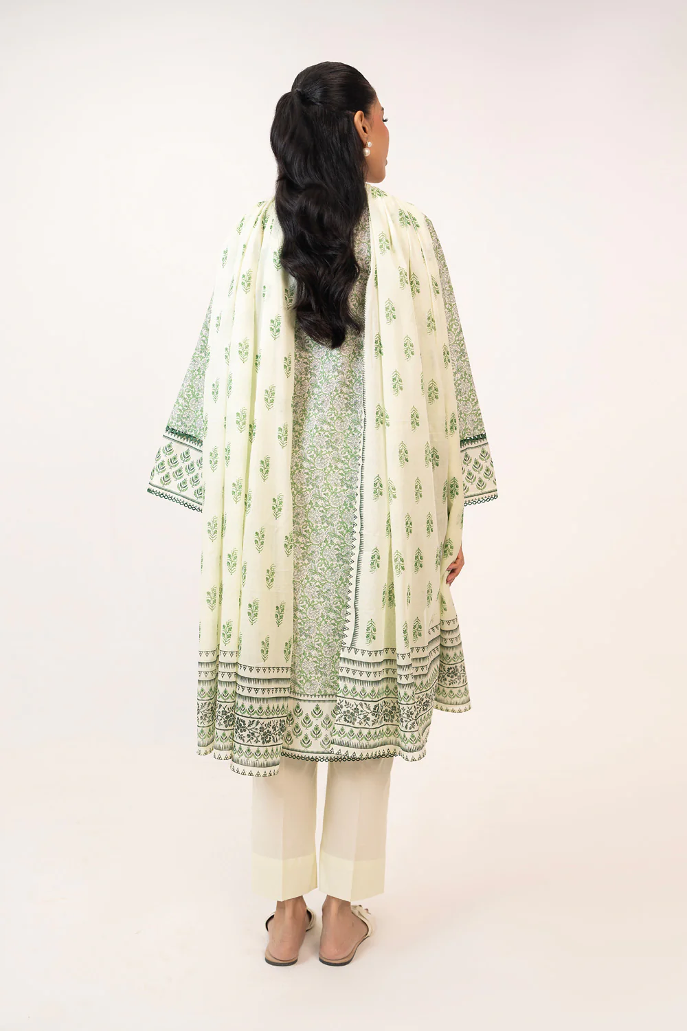 3PC Lawn Printed Suit - Image 6