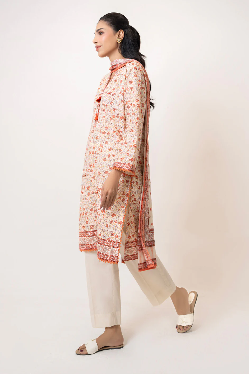 3PC Lawn Printed Suit - Image 3