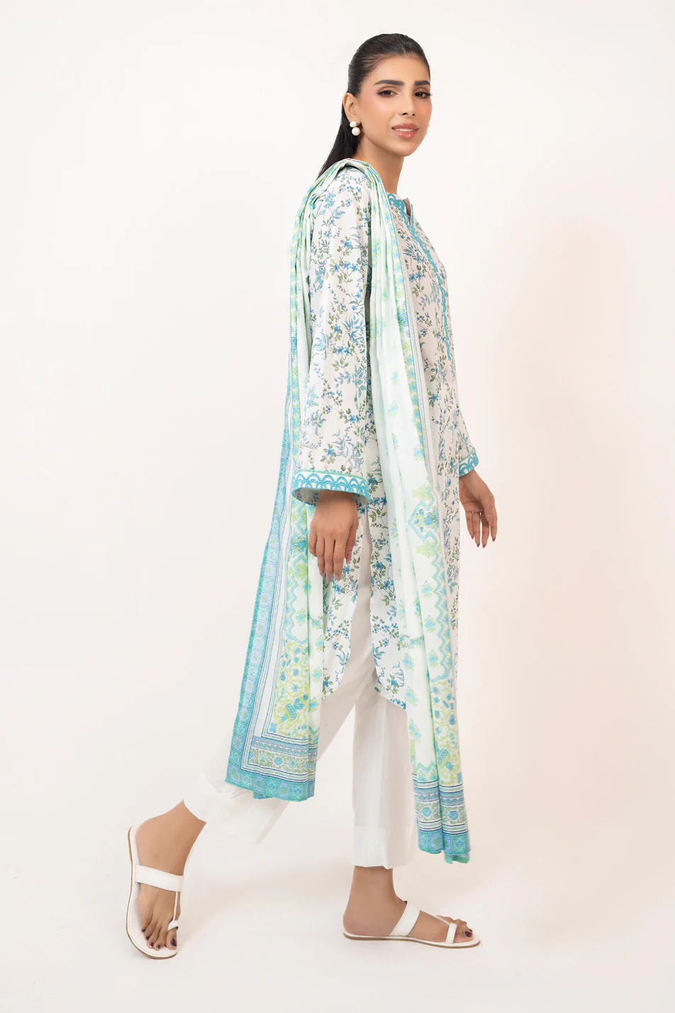 3PC Lawn Printed Suit - Image 3