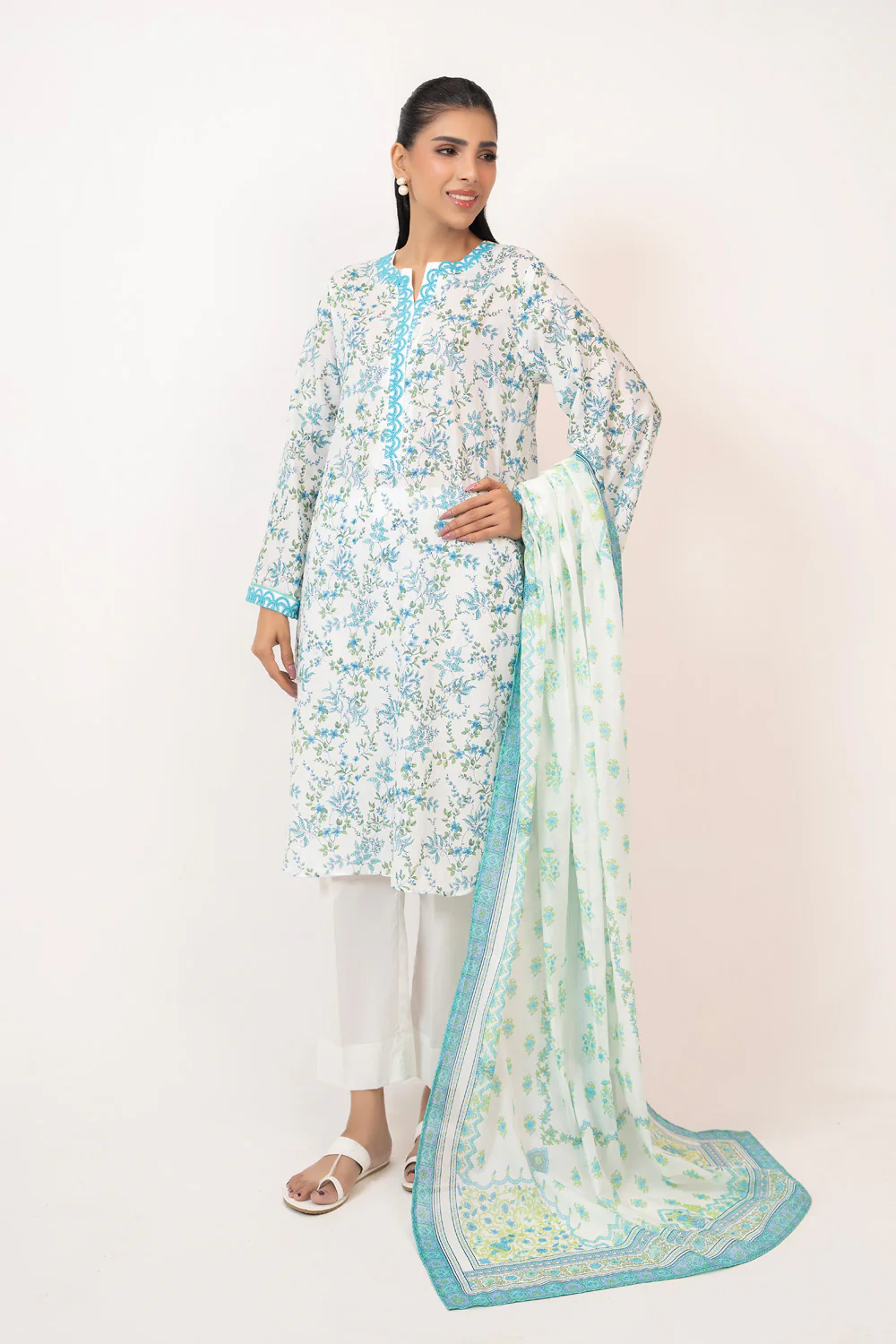 3PC Lawn Printed Suit - Image 5