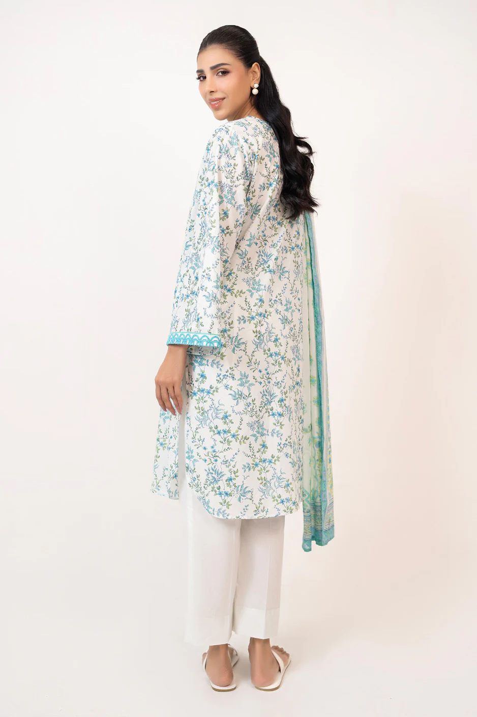 3PC Lawn Printed Suit - Image 6