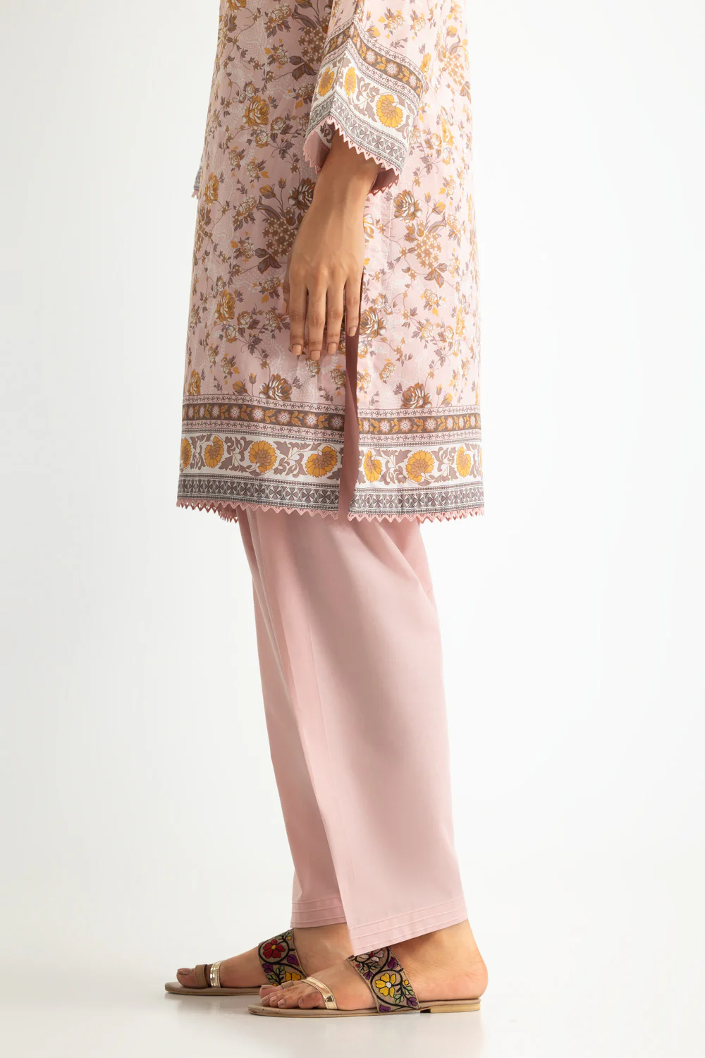 3PC Lawn Printed Suit - Image 7