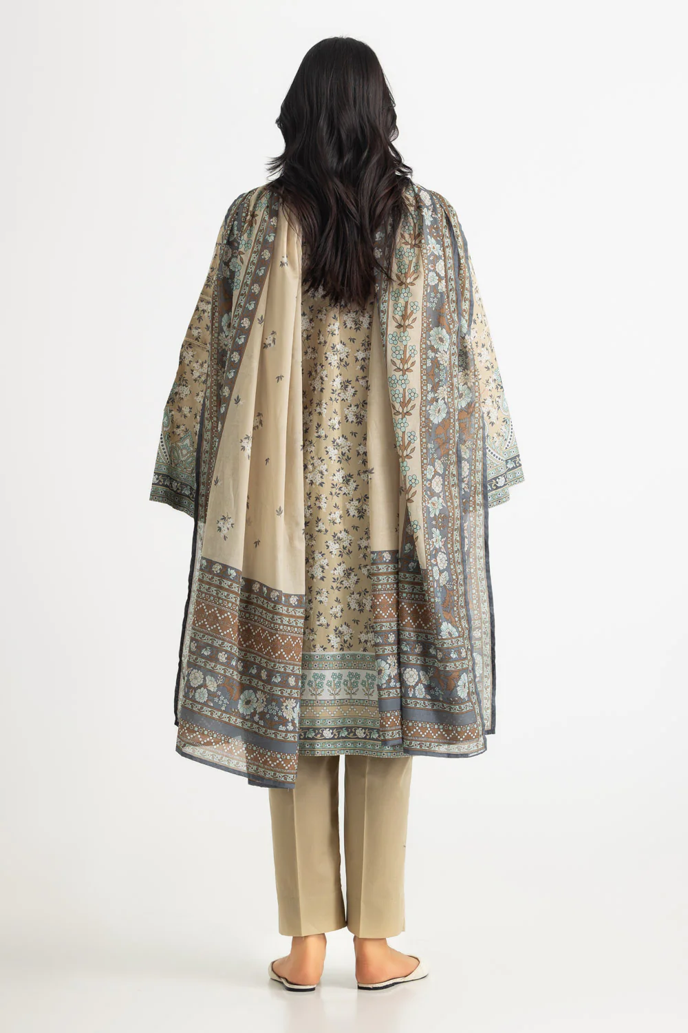 3PC Lawn Printed Suit - Image 6