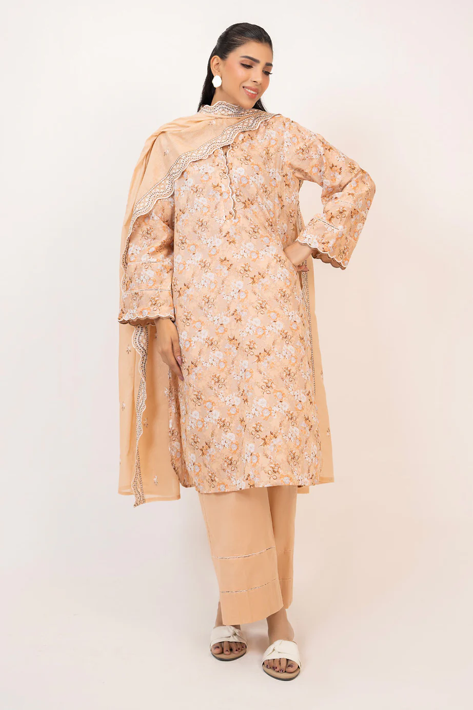 3PC Lawn Printed Suit With Embroidered Dupatta - Image 3