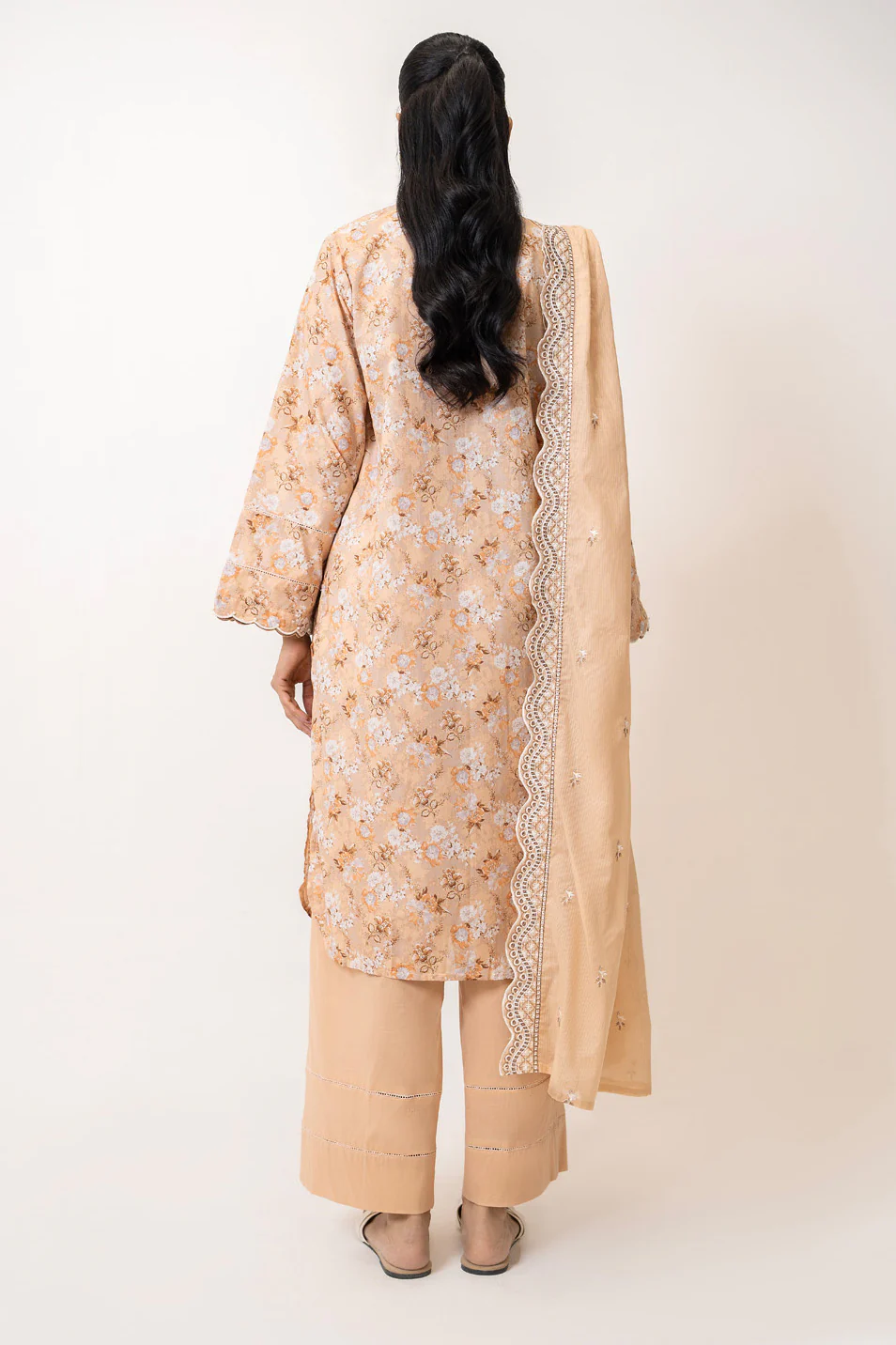 3PC Lawn Printed Suit With Embroidered Dupatta - Image 6