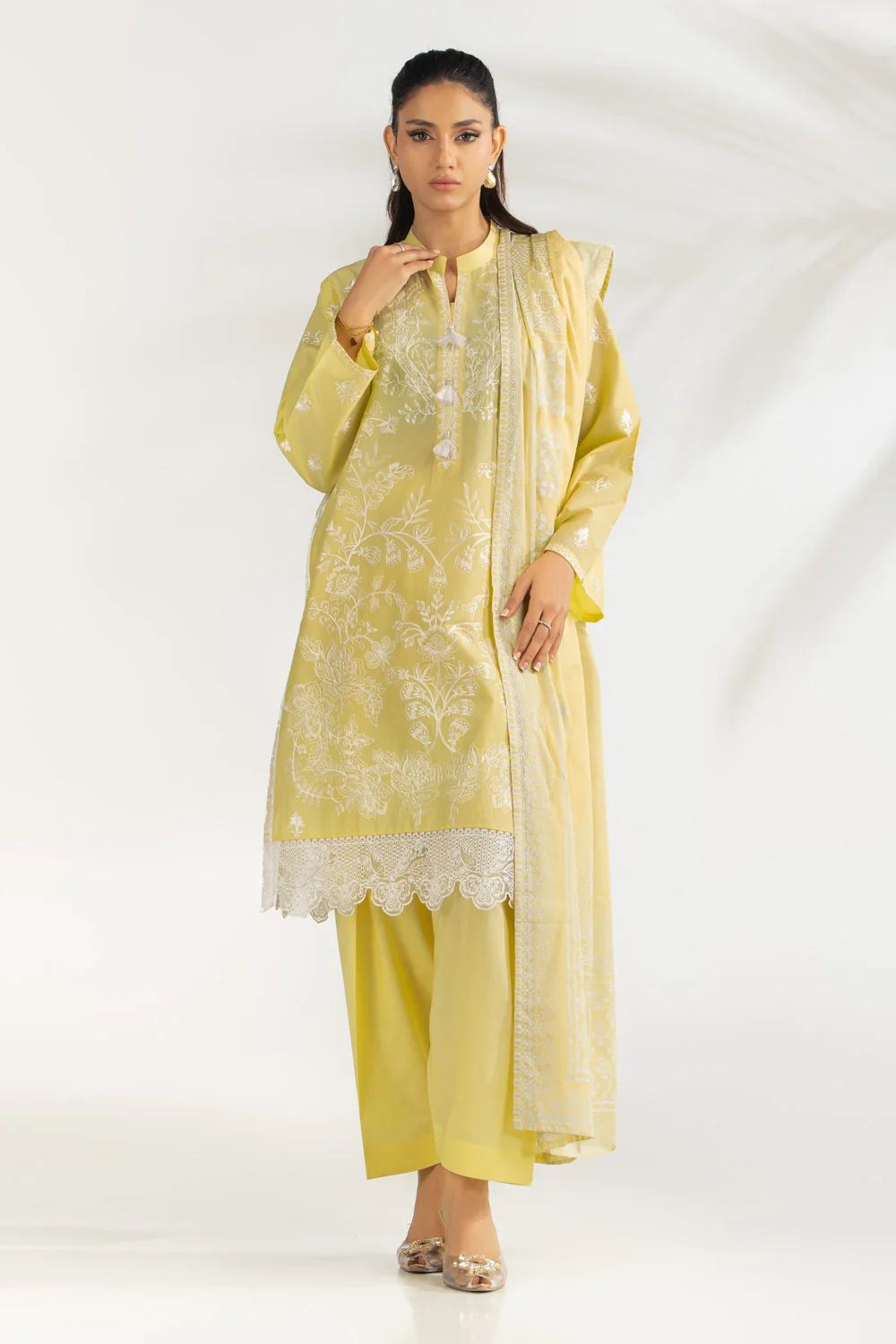 3PC Lawn Printed Suit With Embroidered