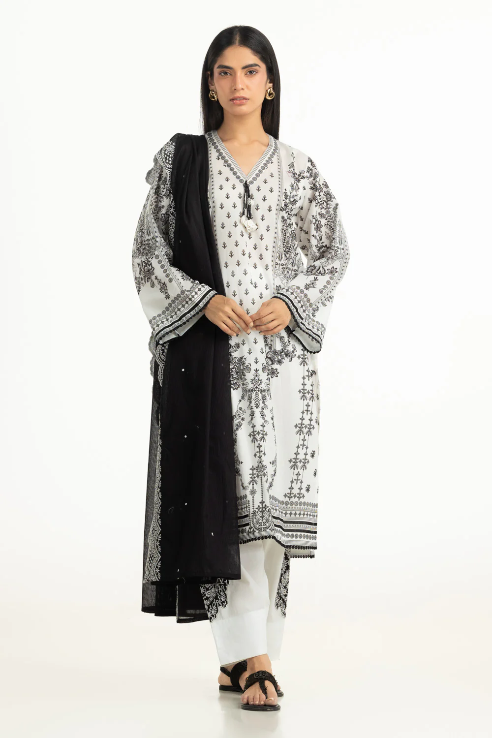 3PC Lawn Printed Suit With Embroidered