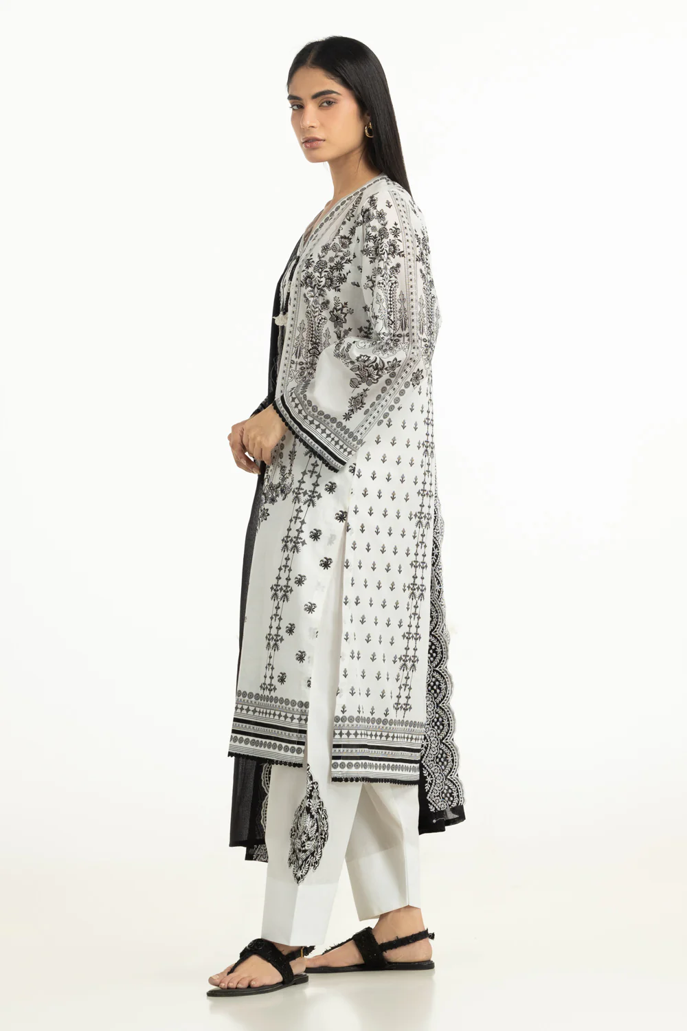 3PC Lawn Printed Suit With Embroidered - Image 3