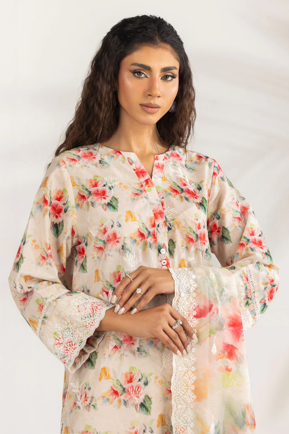3PC Lawn Printed Suit With Embroidered - Image 4