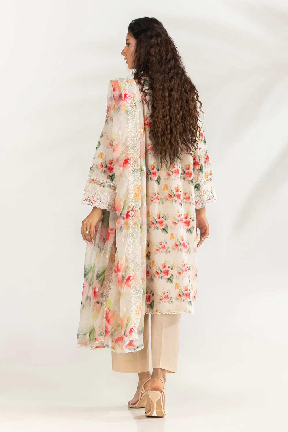 3PC Lawn Printed Suit With Embroidered - Image 5