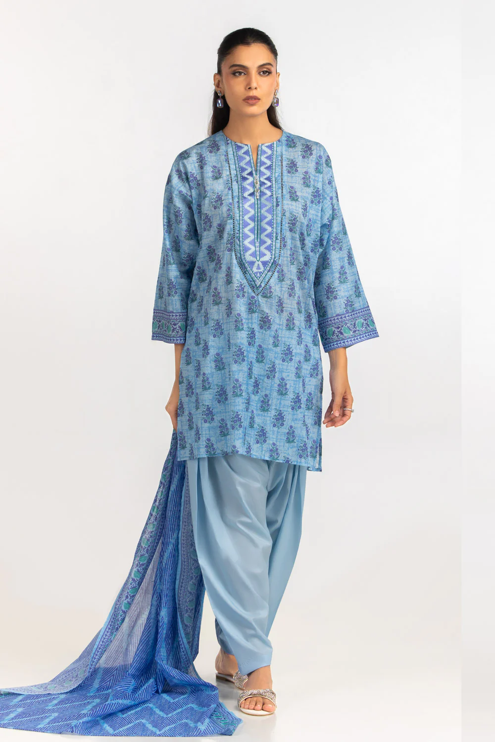 3PC Lawn Printed Suit With Embroidered - Image 3