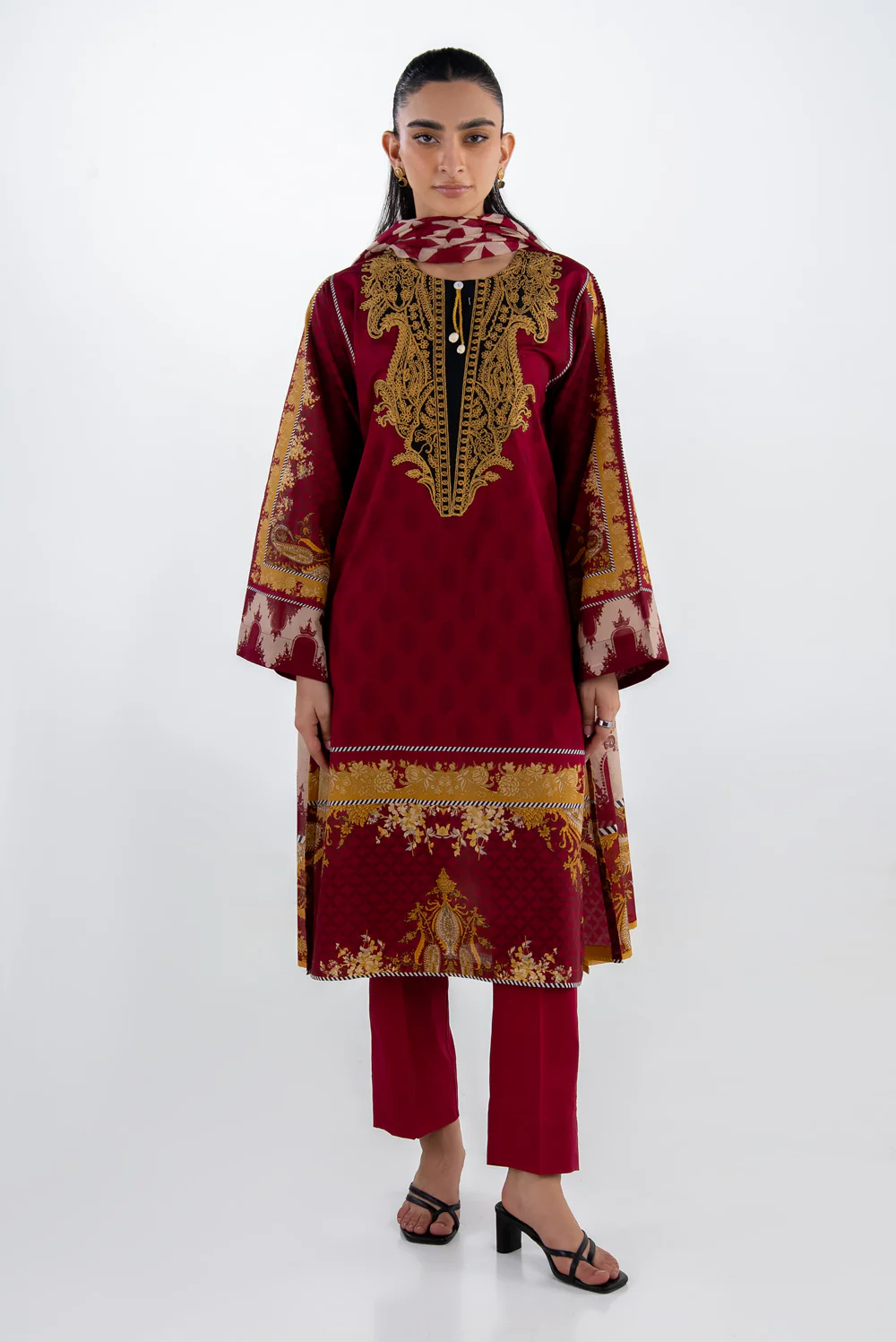 3PC Lawn Printed Suit With Embroidered - Image 3