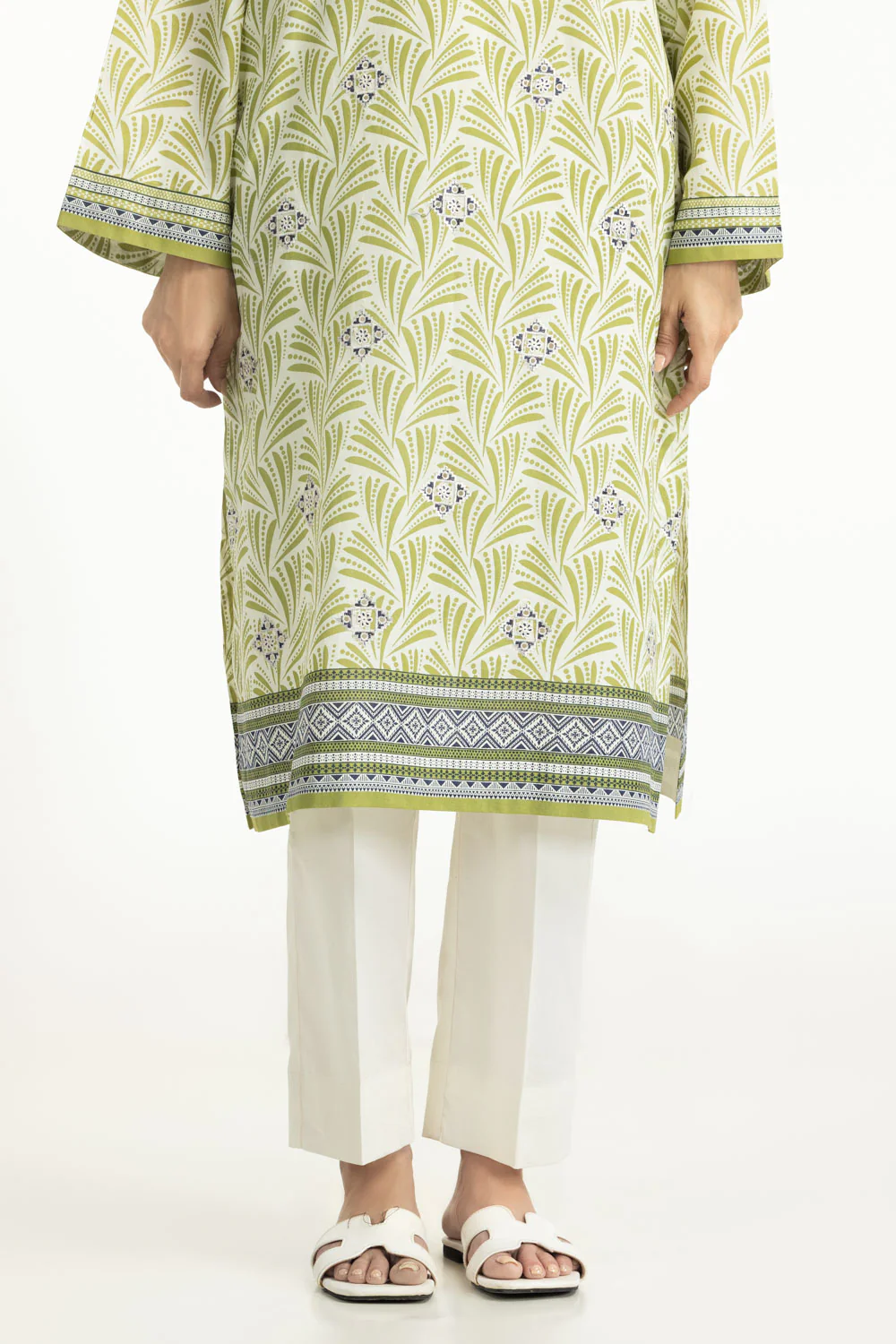 3PC Lawn Printed Suit With Embroidered - Image 7