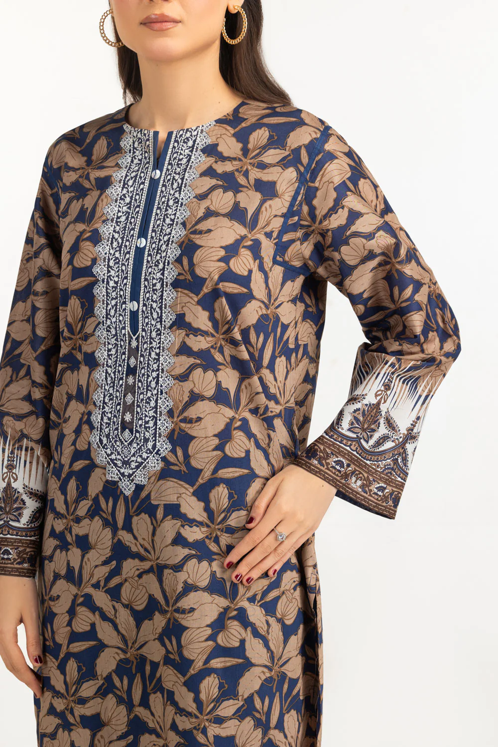 3PC Lawn Printed Suit With Embroidered - Image 2