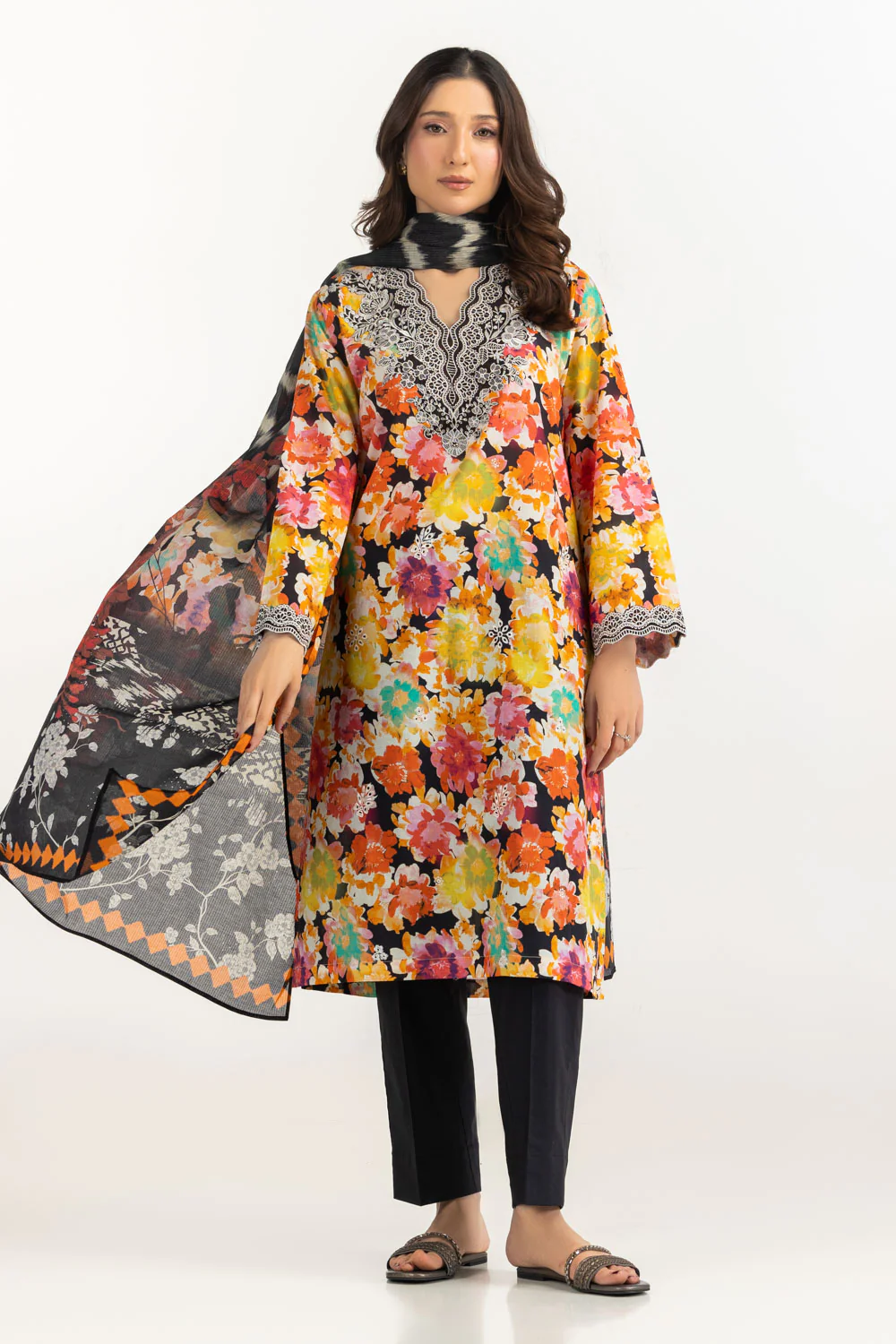 3PC Lawn Printed Suit With Embroidered