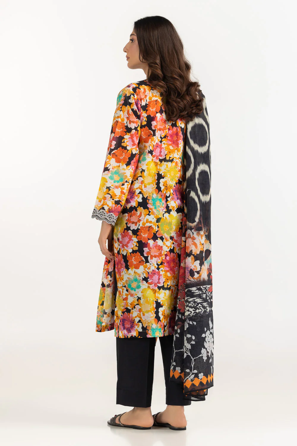 3PC Lawn Printed Suit With Embroidered - Image 6