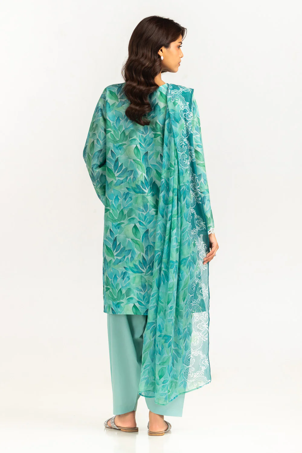 3PC Lawn Printed Suit With Embroidered - Image 5