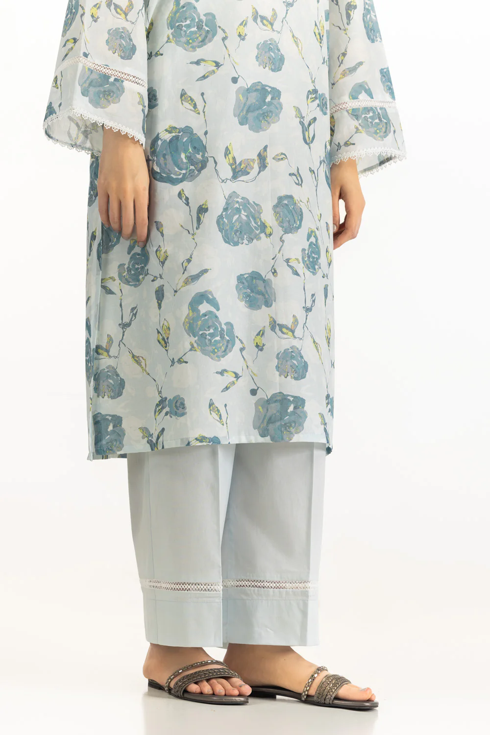 3PC Lawn Printed Suit With Embroidered - Image 7