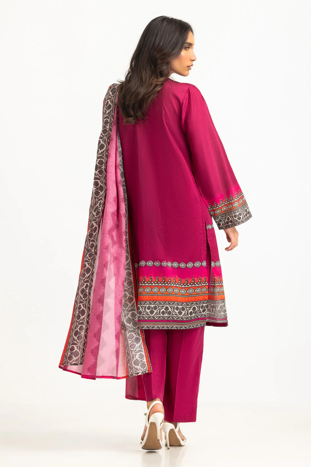 3PC Lawn Printed Suit With Embroidered - Image 6