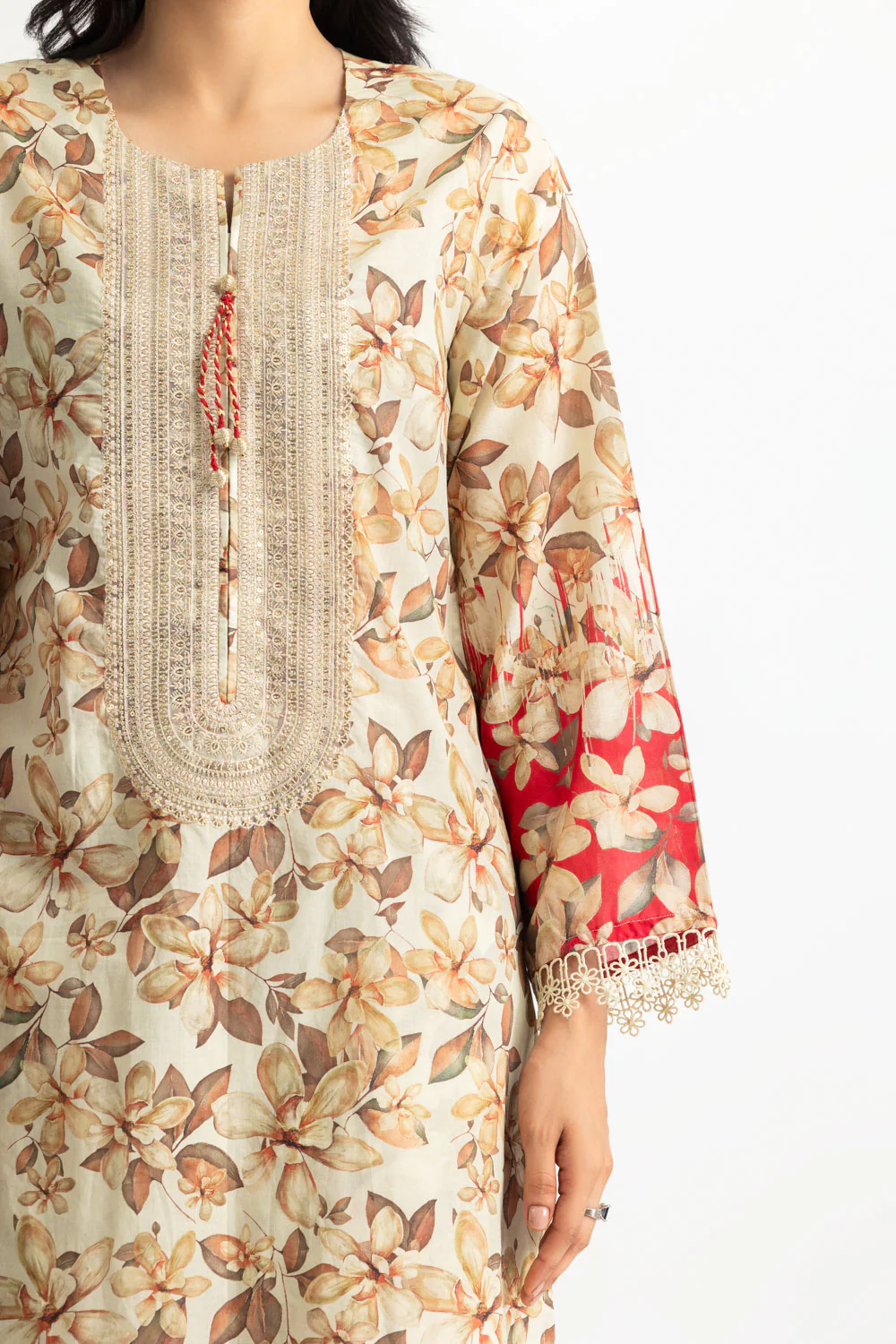 3PC Lawn Printed Suit With Embroidered - Image 2