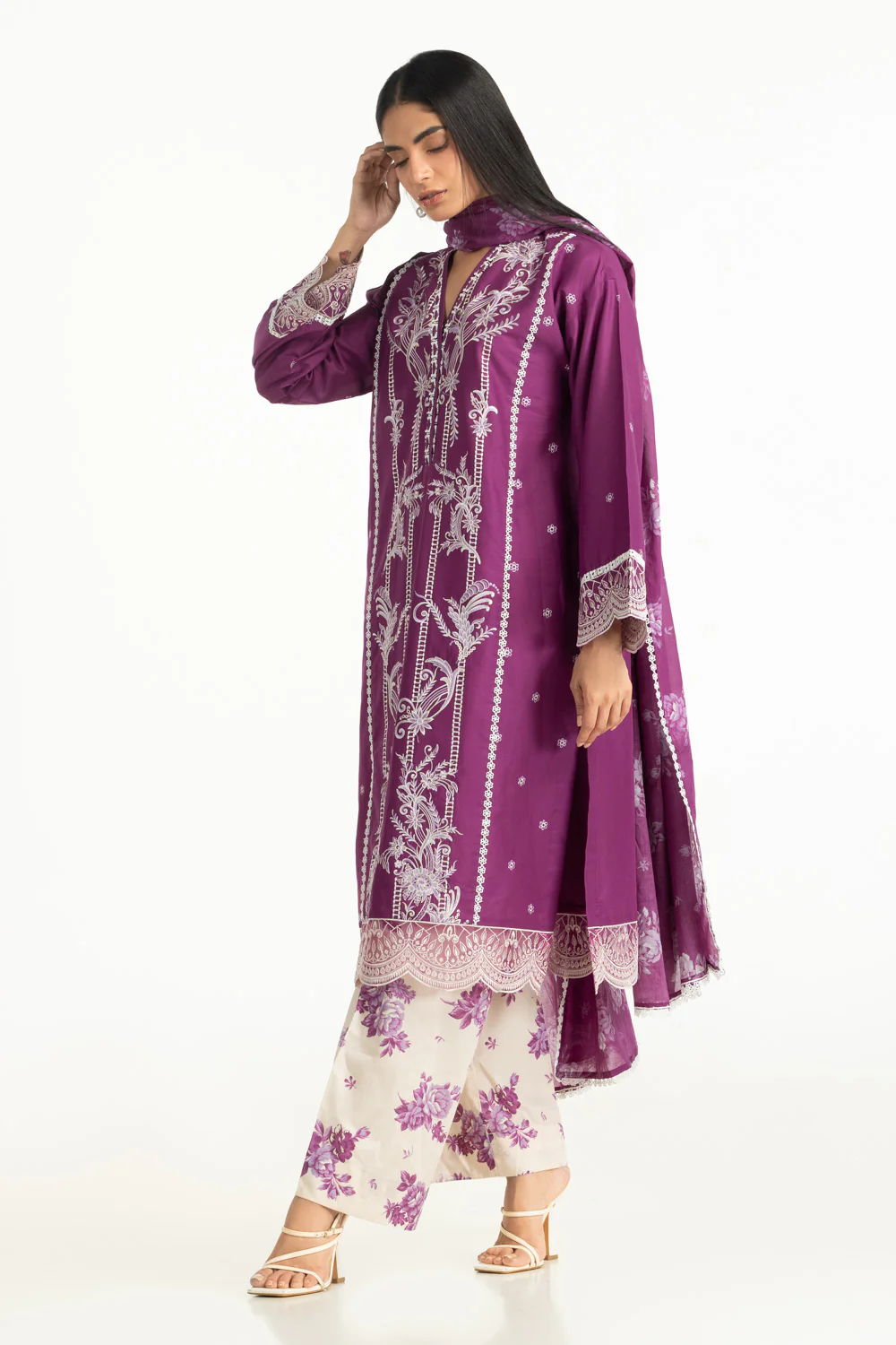3PC Lawn Printed With Embroidered Suit - Image 3