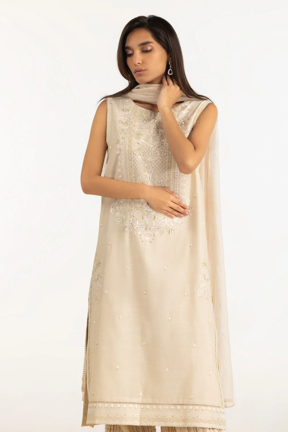3PC Masoori Embroidered Suit - Image 3