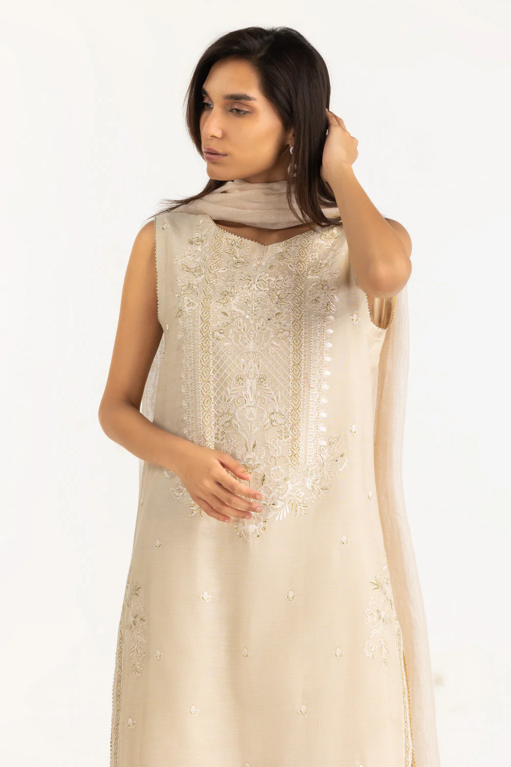 3PC Masoori Embroidered Suit - Image 5