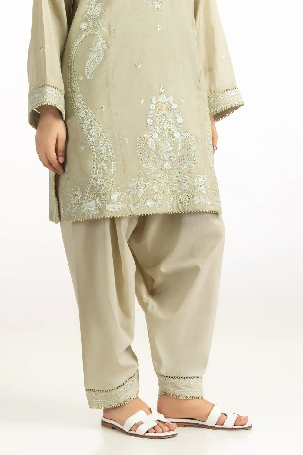 3PC Masoori Embroidered Suit - Image 7
