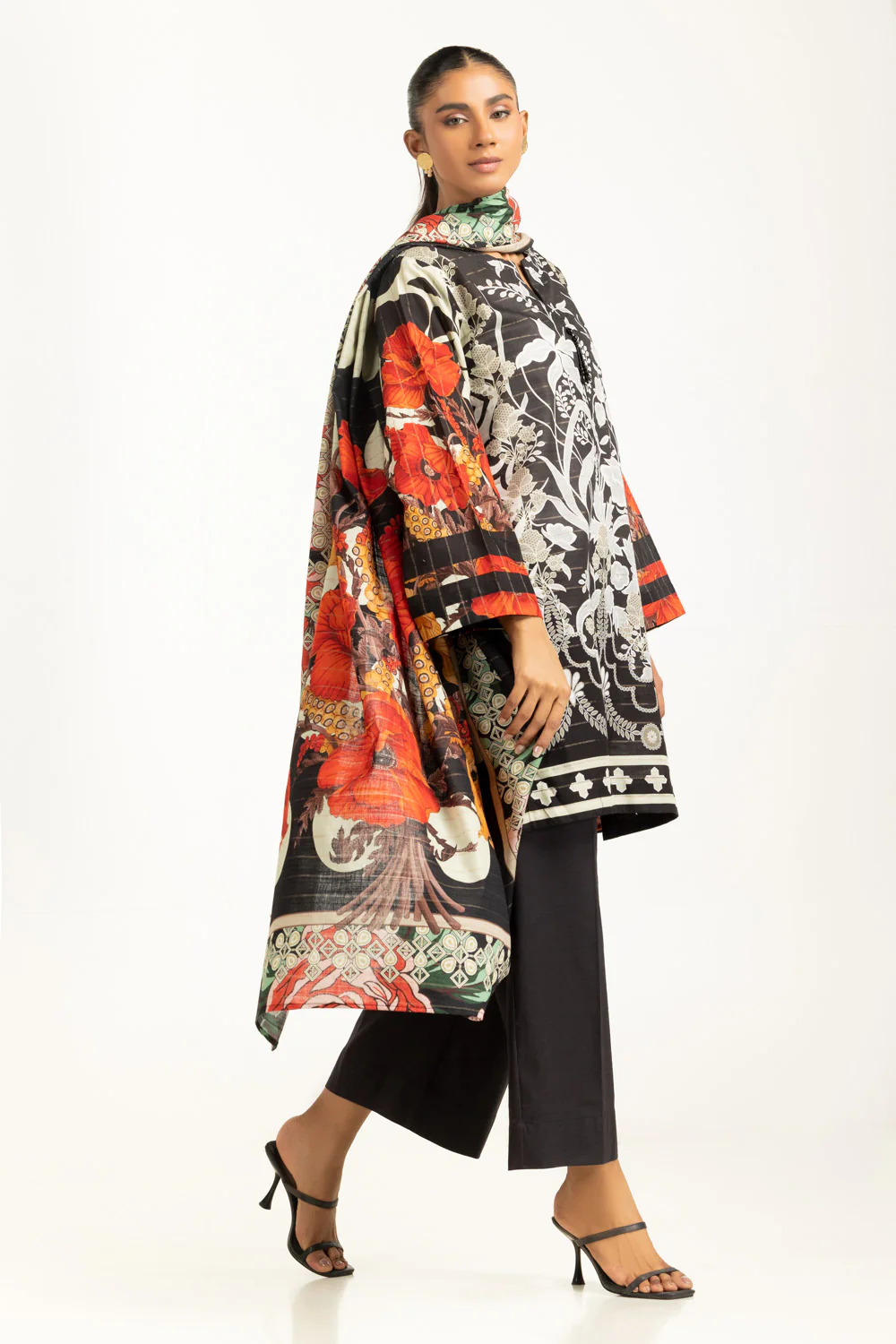 3PC Mehsuri Srtipe Khaddar Printed Suit - Image 4