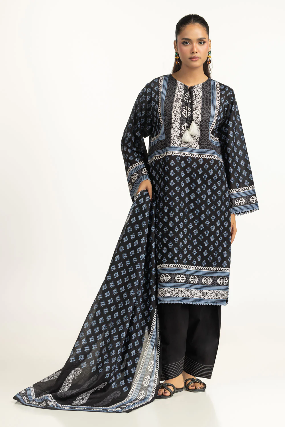 3PC Printed Lawn Suit - Image 3