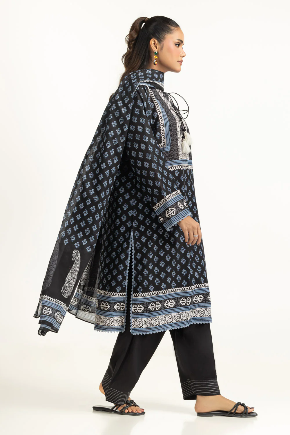 3PC Printed Lawn Suit - Image 5