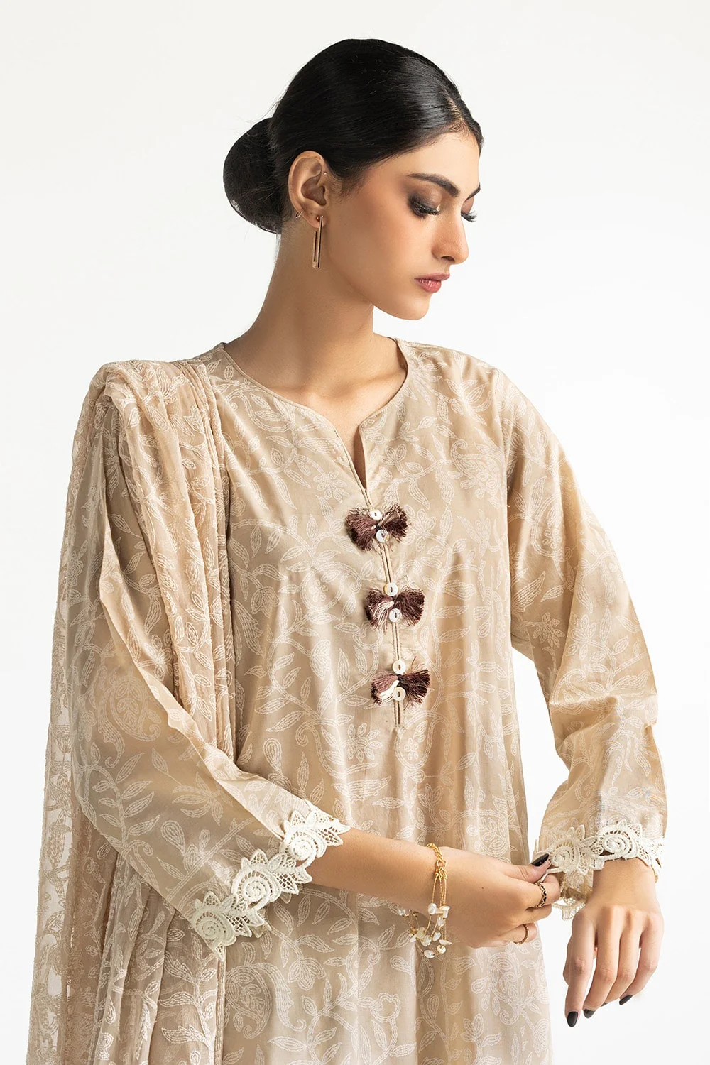 3 Piece Printed Lawn Suit - Image 2