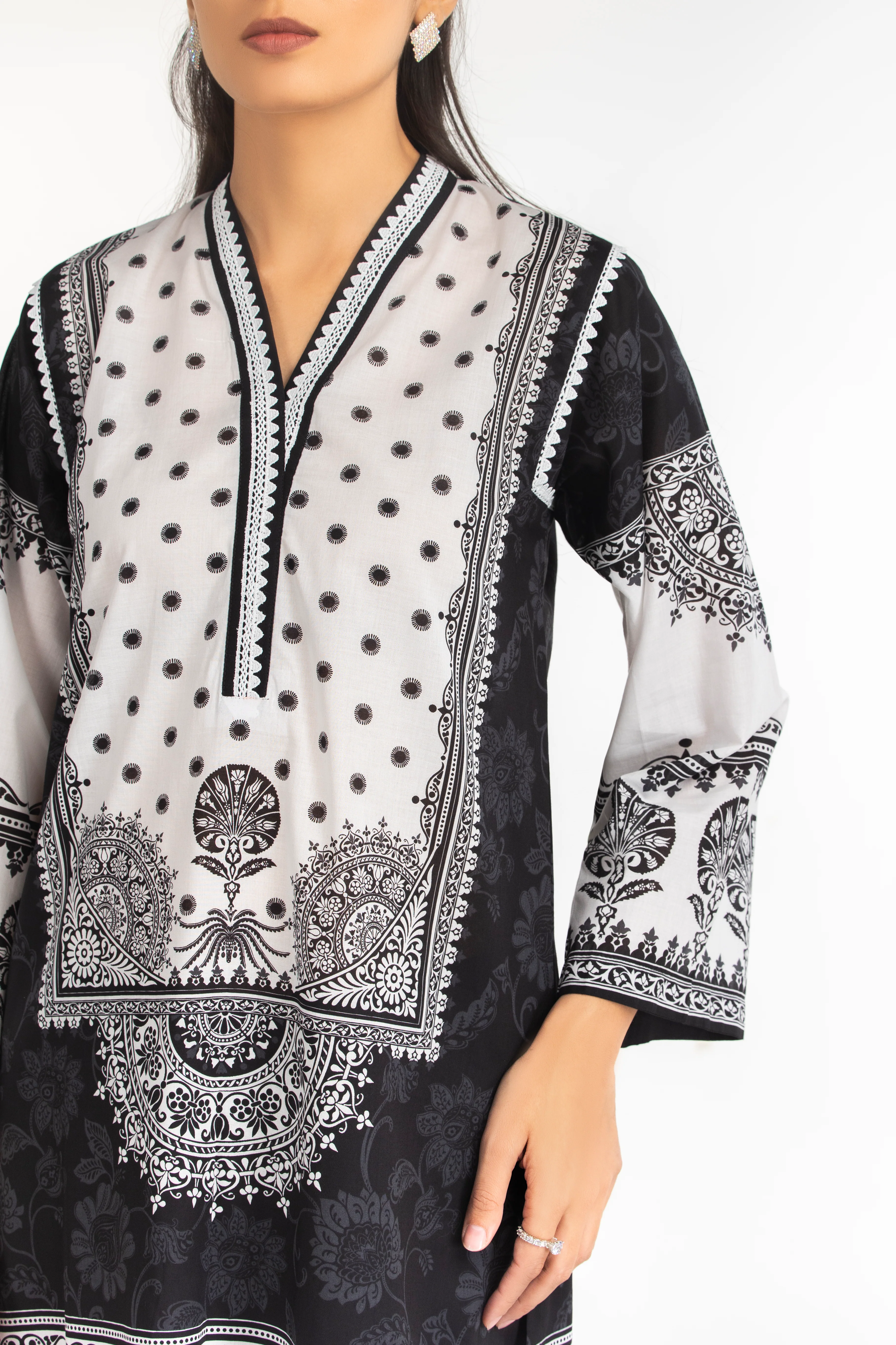 3PC Printed Lawn Suit - Image 2