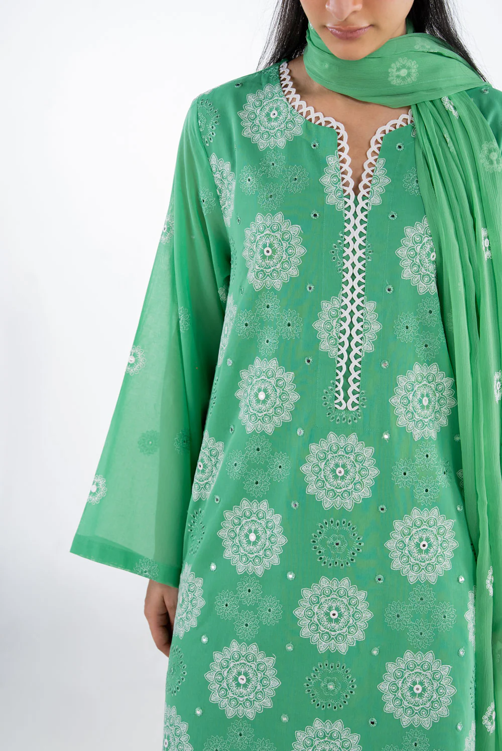 3PC Swiss Voile Embroidered Suit - Image 3