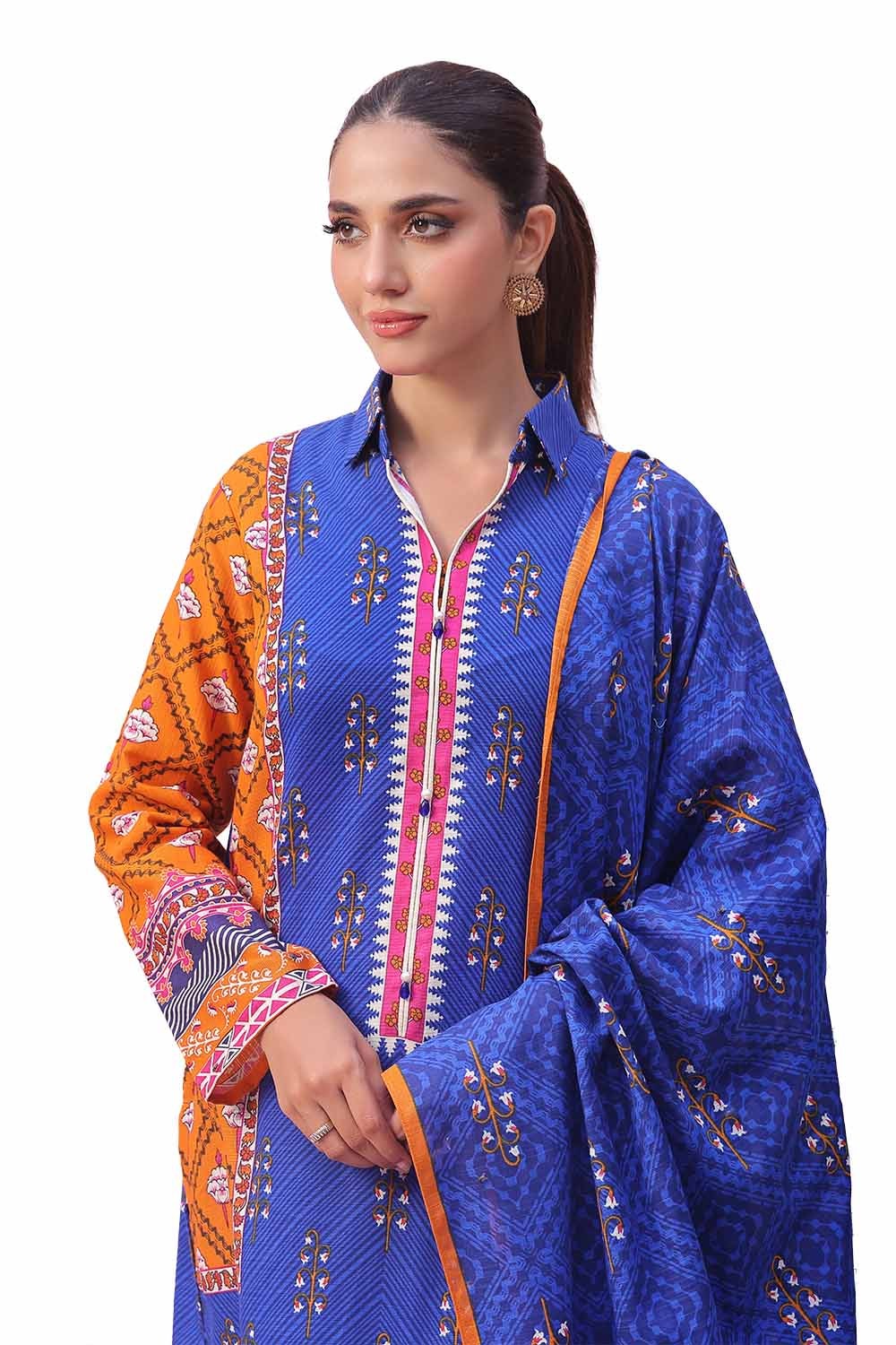 3 Piece Unstitched Printed Khaddar Suit - Image 4