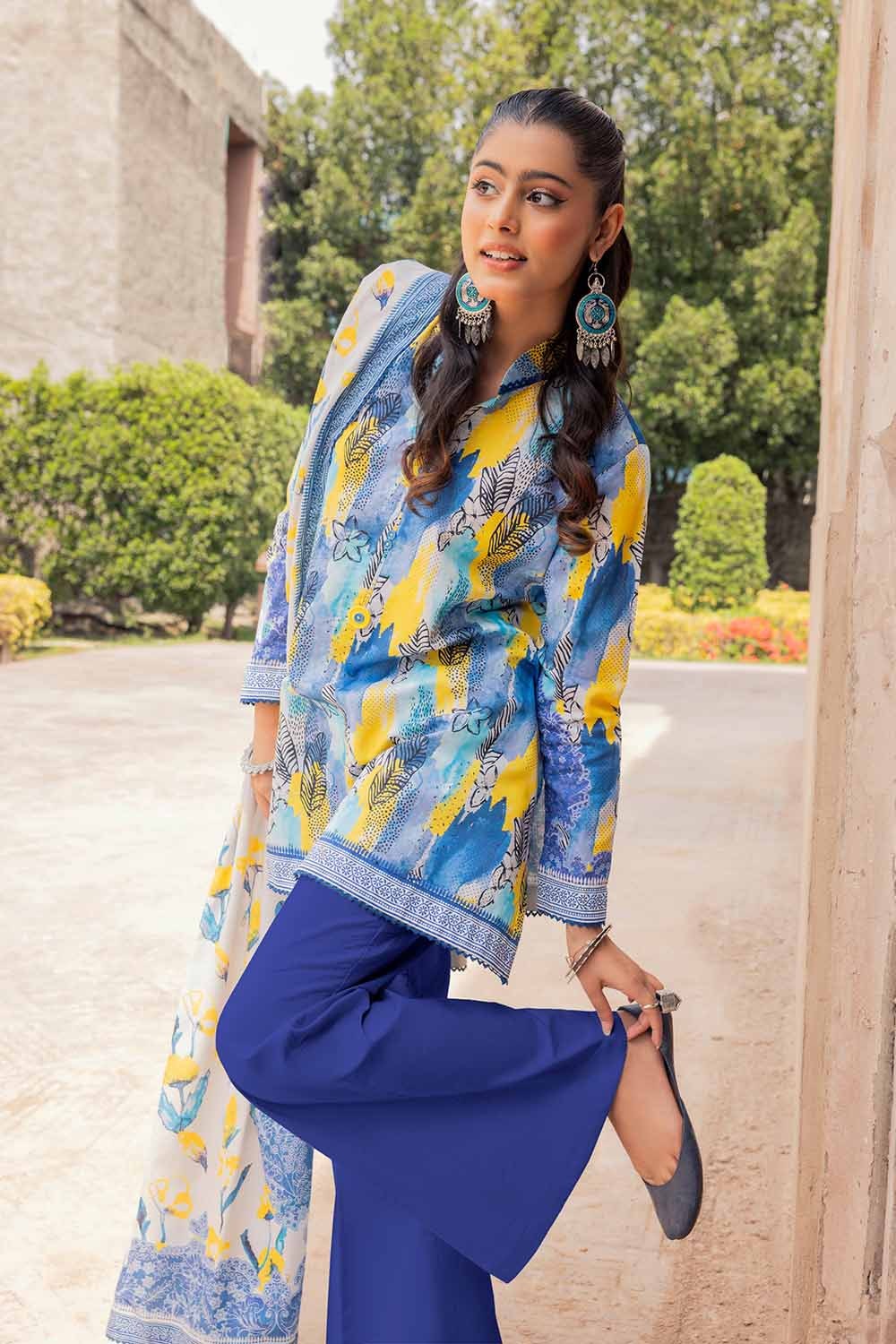 3 Piece Unstitched Printed Lawn Suit with Woven Stripe Dupatta - Image 5